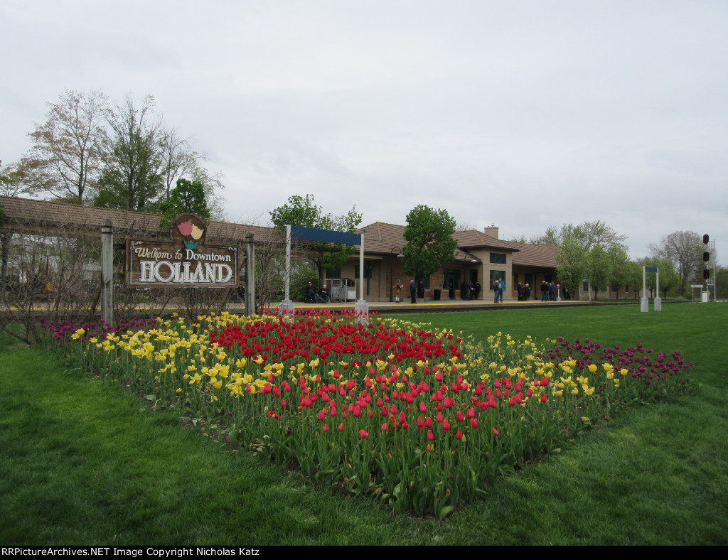 Holland PM Depot